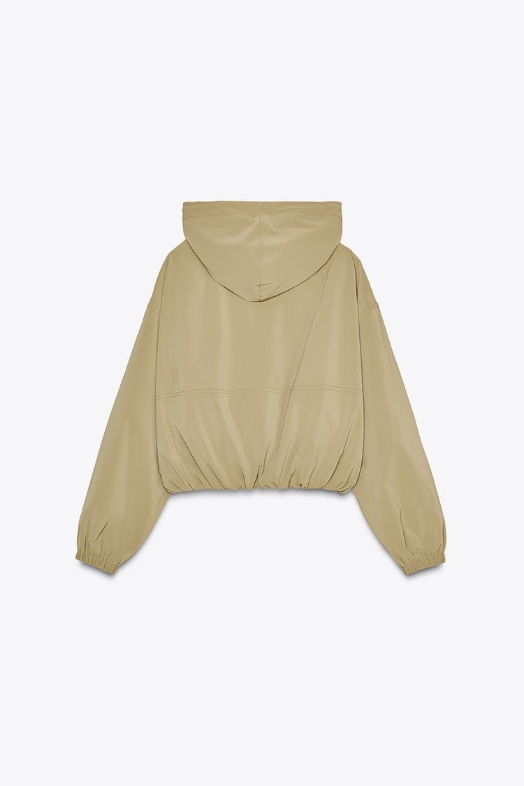 BLOUSON EFFET GOMME AVEC CAPUCHE